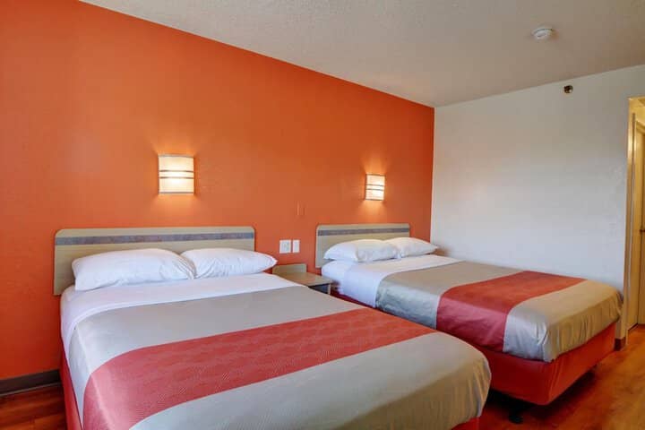 Room 15 of 35
