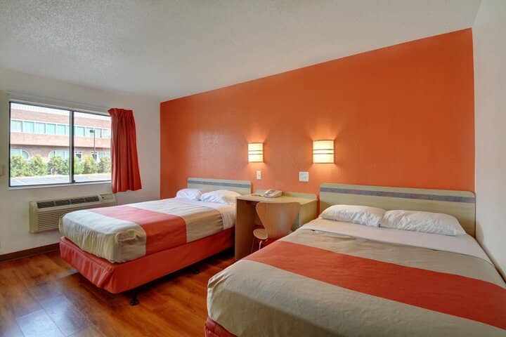 Room 12 of 35